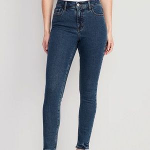 NWT OLD NAVY High-Waisted Rockstar Super-Skinny Jeans Color: New Rinse